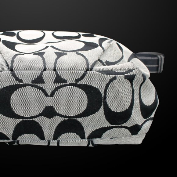 COACH Signature Shoulder Bag, Handbag Purse, Adjustable Strap, Hobo Style F15067 - Picture 6 of 11